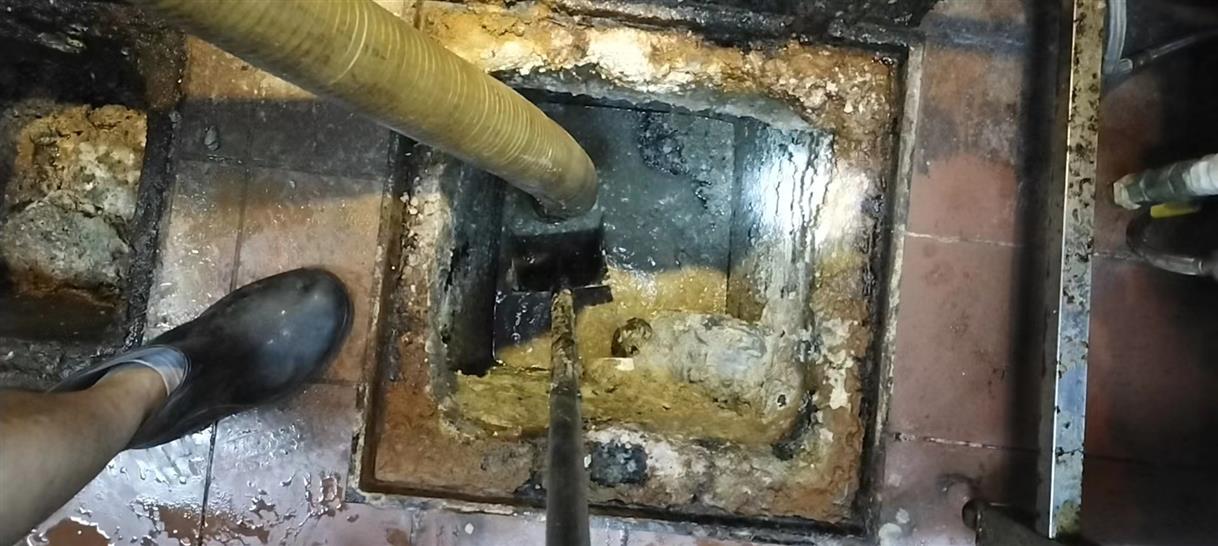 椰林镇污水池清理一般都有毒气，怎么预防中毒呢？